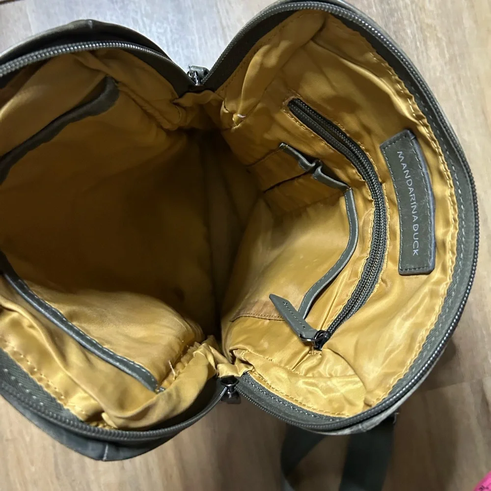 MANDARINA DUCK Messenger Bag with Adjustable Strap and Water-Resistant Finish